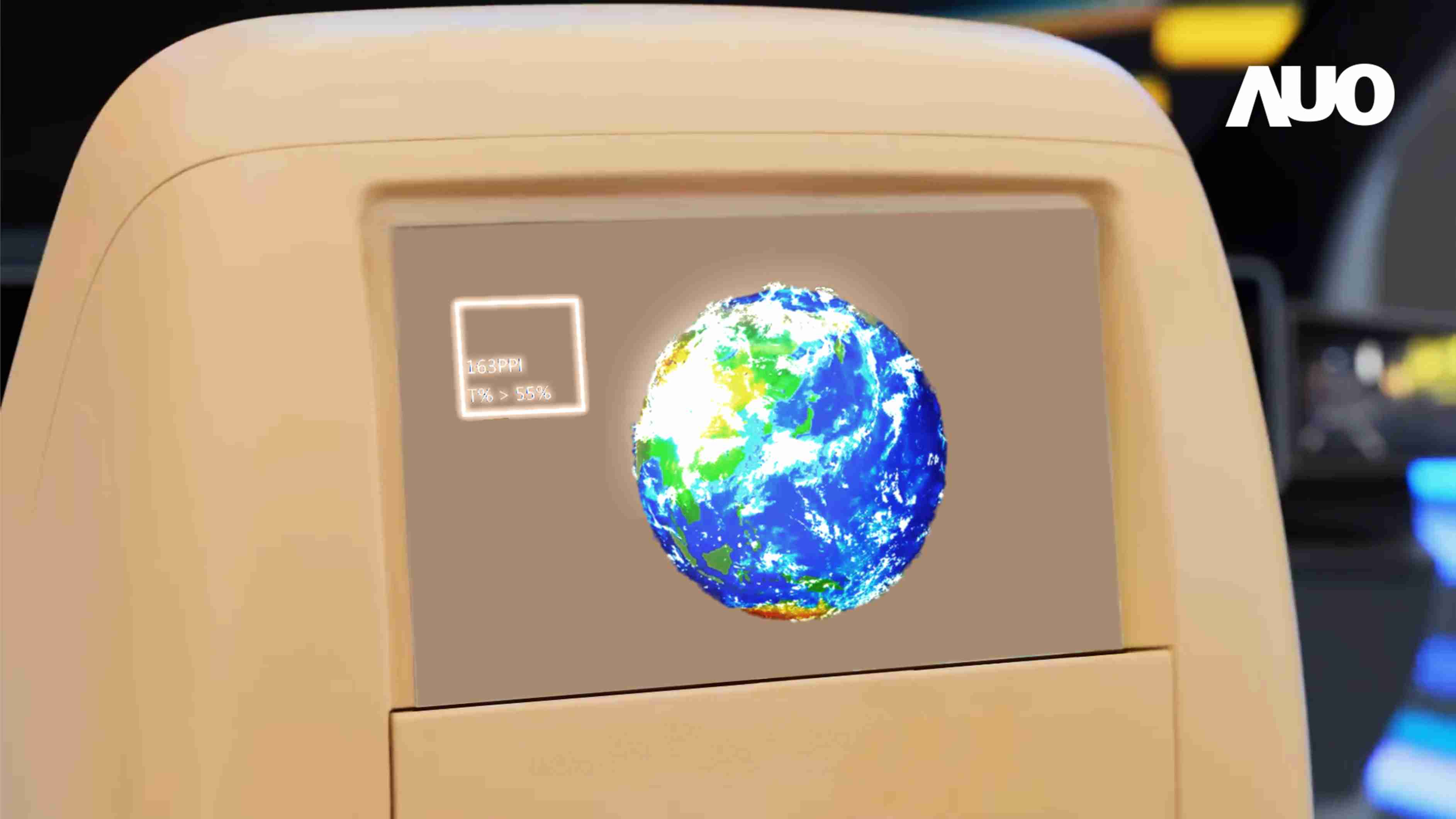 优游UB8突破设计与制程挑战，，，推出全球最高分辨率163ppi的13.5吋透明Micro LED面板，，，并积极布局智能车市场，，，以期拓展透明显示应用的可能性